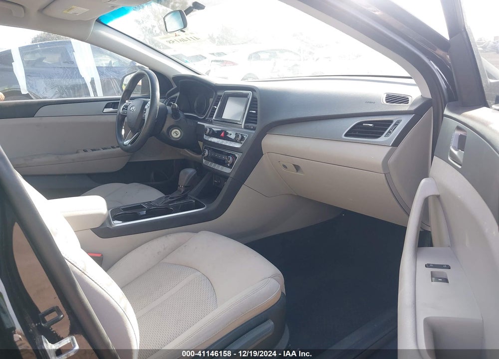 2018 HYUNDAI SONATA SE VIN: 5NPE24AF2JH657283