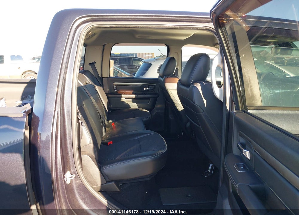 2014 RAM 1500 VIN: 1C6RR7MT8ES213338