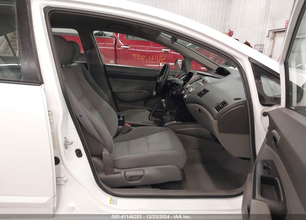 2009 HONDA CIVIC VP VIN: 1HGFA153X9L014677