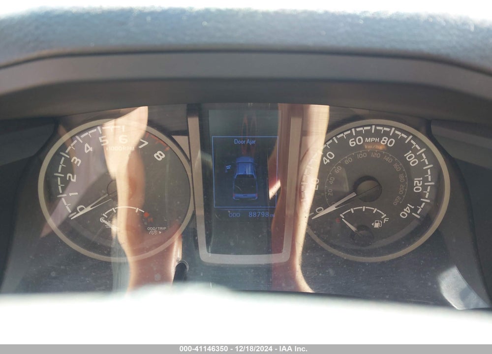 2018 TOYOTA TACOMA VIN: 3TMDZ5BN6JM050557