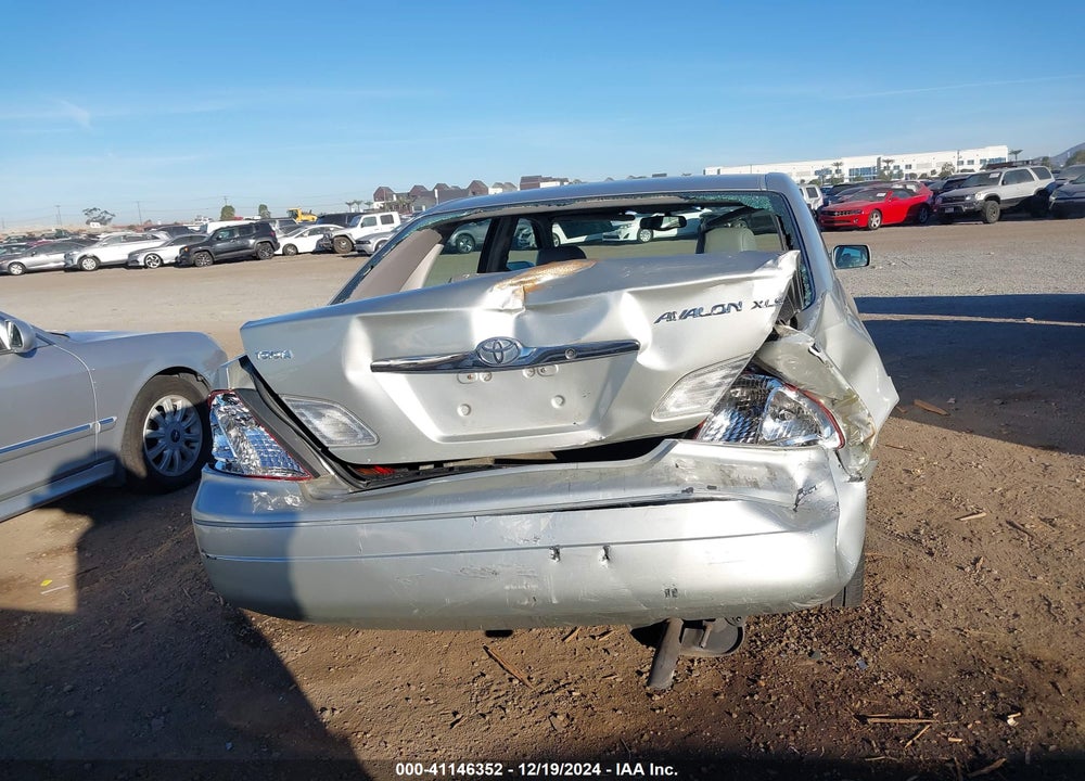 2002 TOYOTA AVALON XLS VIN: 4T1BF28B42U232472