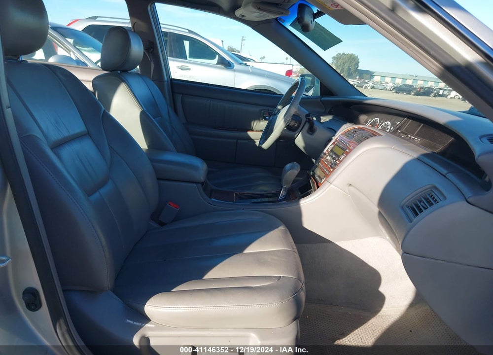 2002 TOYOTA AVALON XLS VIN: 4T1BF28B42U232472