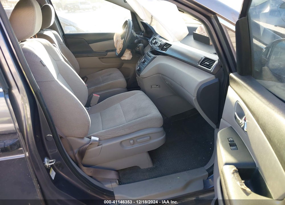 2016 HONDA ODYSSEY LX VIN: 5FNRL5H22GB003236