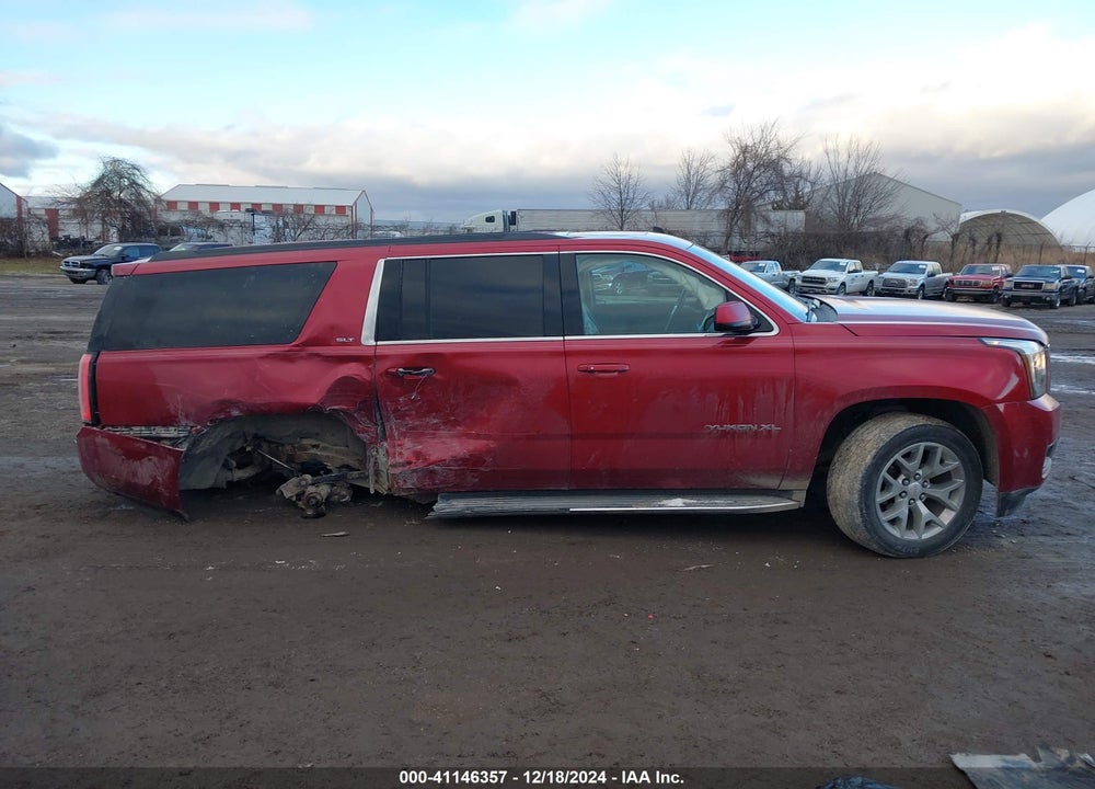 2015 GMC YUKON XL 1500 SLT VIN: 1GKS2HKC9FR126570
