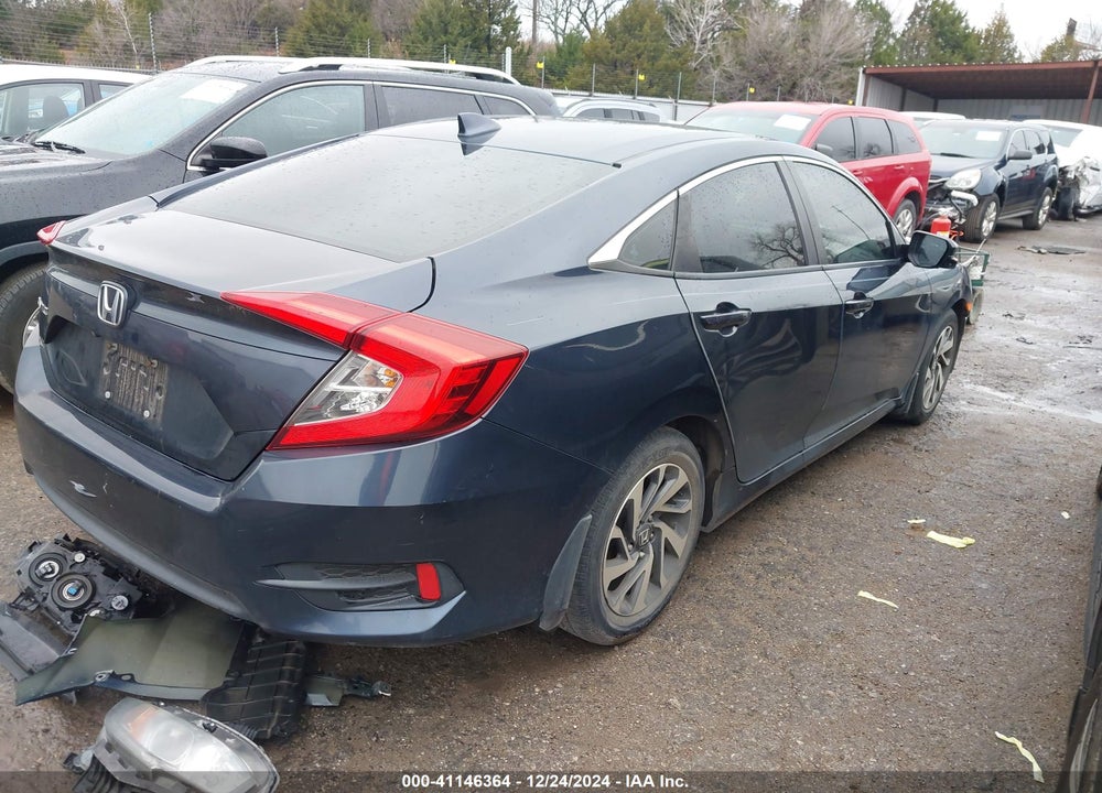 2018 HONDA CIVIC VIN: 19XFC2F79JE011752