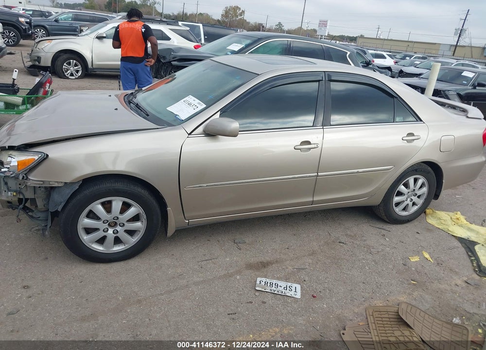 2002 TOYOTA CAMRY XLE VIN: 4T1BE32K12U592204