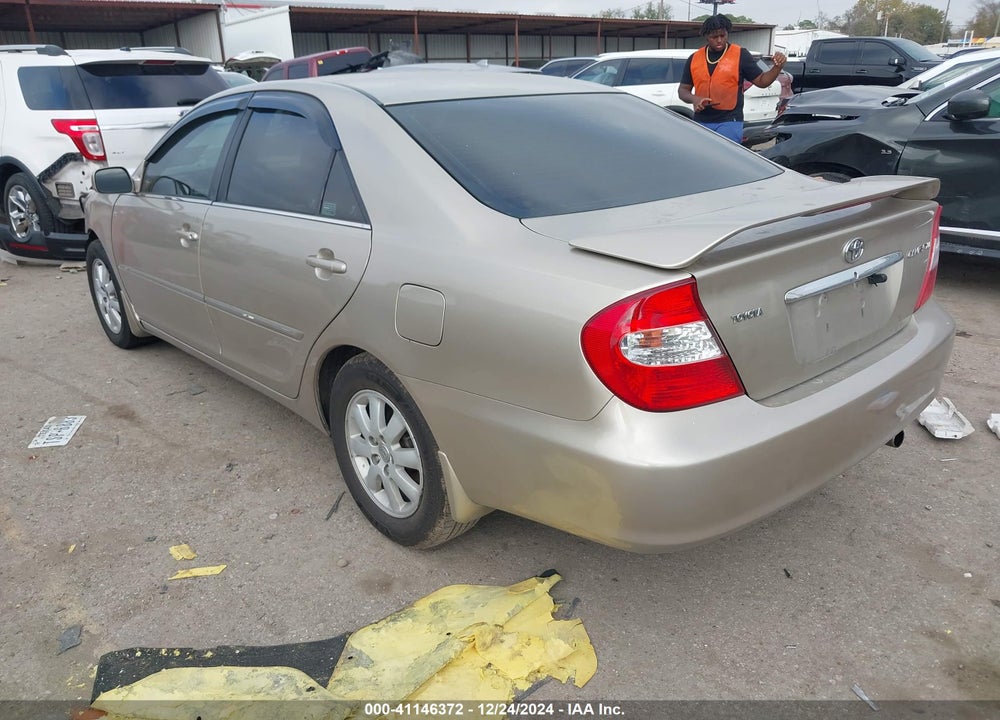 2002 TOYOTA CAMRY XLE VIN: 4T1BE32K12U592204