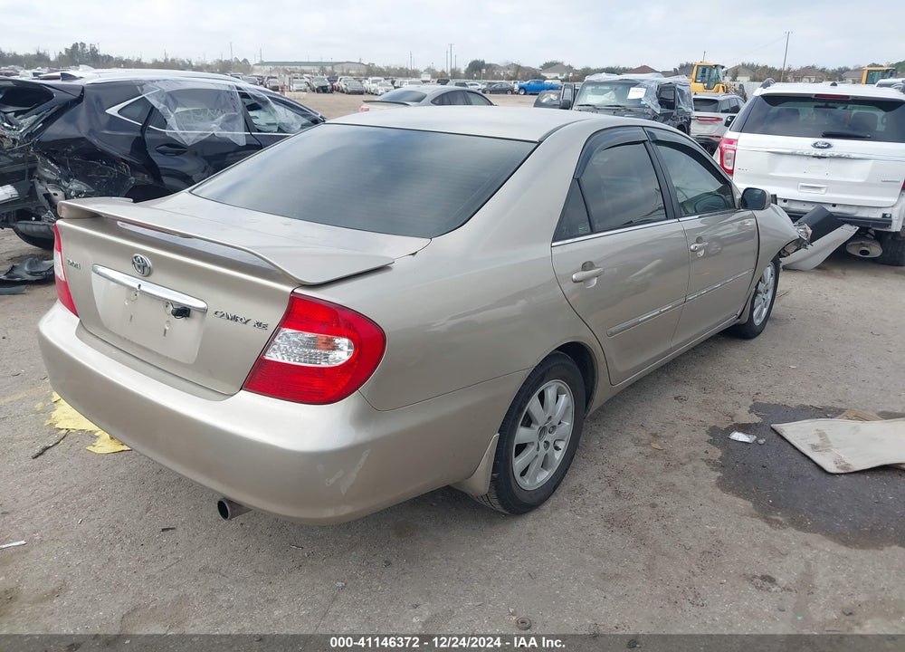 2002 TOYOTA CAMRY XLE VIN: 4T1BE32K12U592204