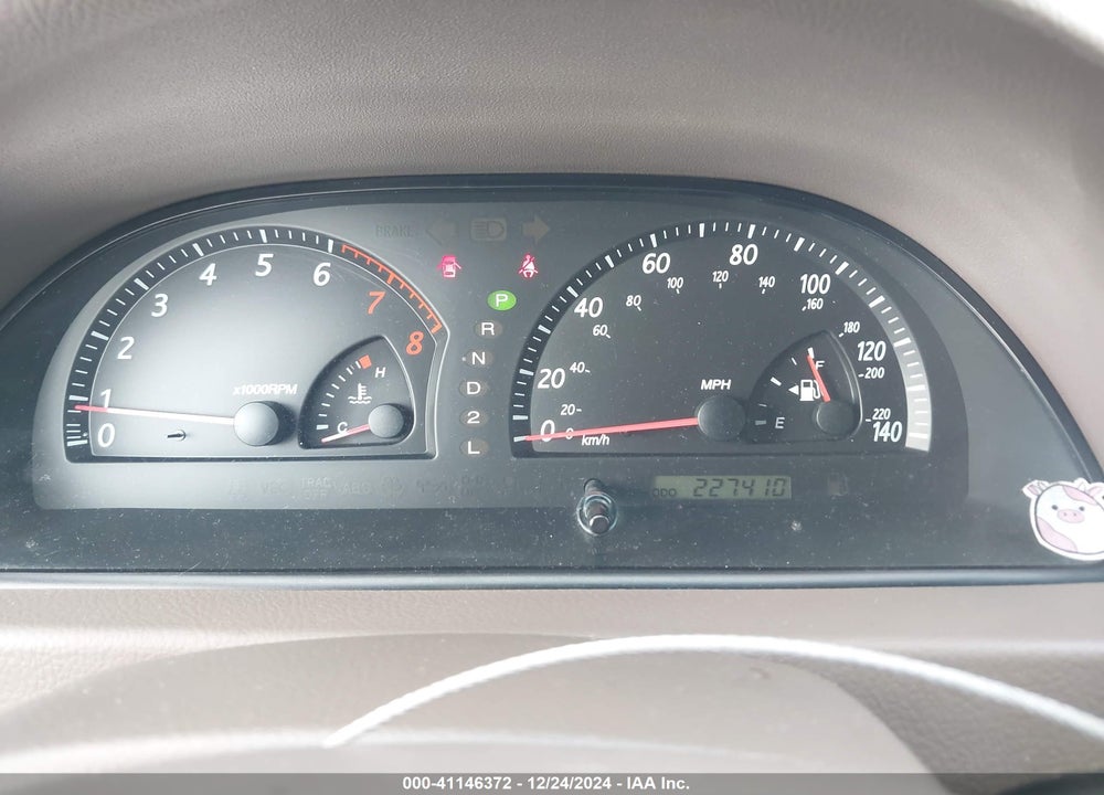 2002 TOYOTA CAMRY XLE VIN: 4T1BE32K12U592204