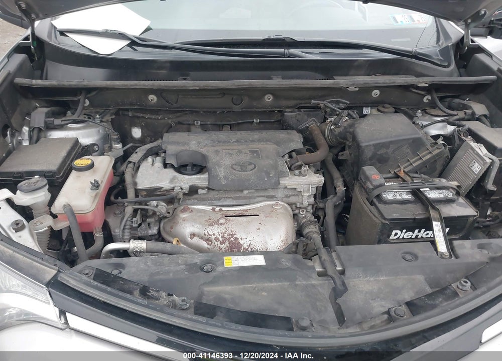 2016 TOYOTA RAV4 XLE VIN: 2T3RFREV1GW484068