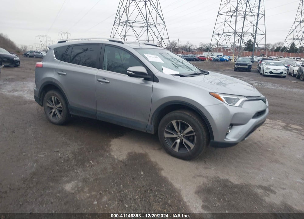 2016 TOYOTA RAV4 XLE VIN: 2T3RFREV1GW484068