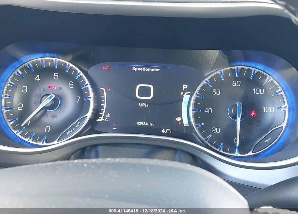 2024 CHRYSLER PACIFICA TOURING L VIN: 2C4RC1BG3RR120361
