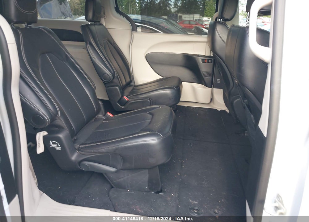 2024 CHRYSLER PACIFICA TOURING L VIN: 2C4RC1BG3RR120361