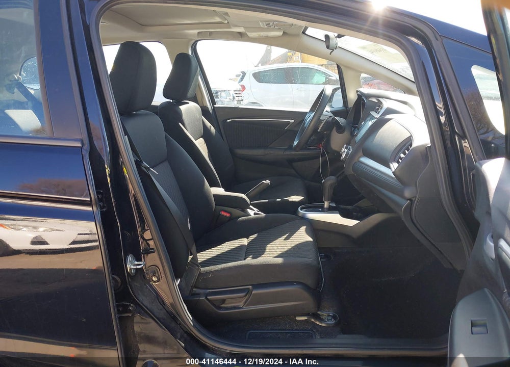 2018 HONDA FIT EX VIN: 3HGGK5H82JM716933