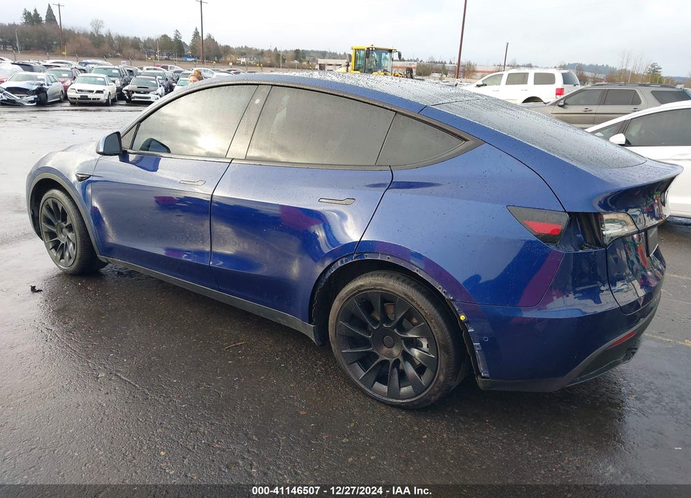 2020 TESLA MODEL Y LONG RANGE DUAL MOTOR ALL-WHEEL DRIVE/PERFORMANCE DUAL MOTOR ALL-WHEEL DRIVE VIN: 5YJYGDEF6LF000139