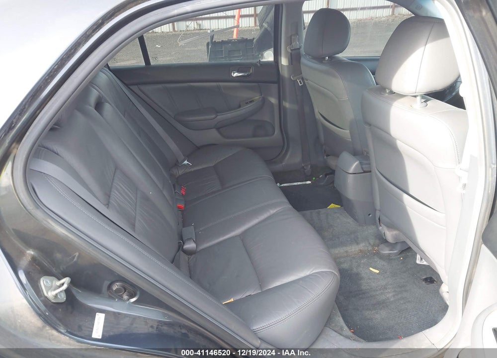 2005 HONDA ACCORD 3.0 EX VIN: 1HGCM66575A017856