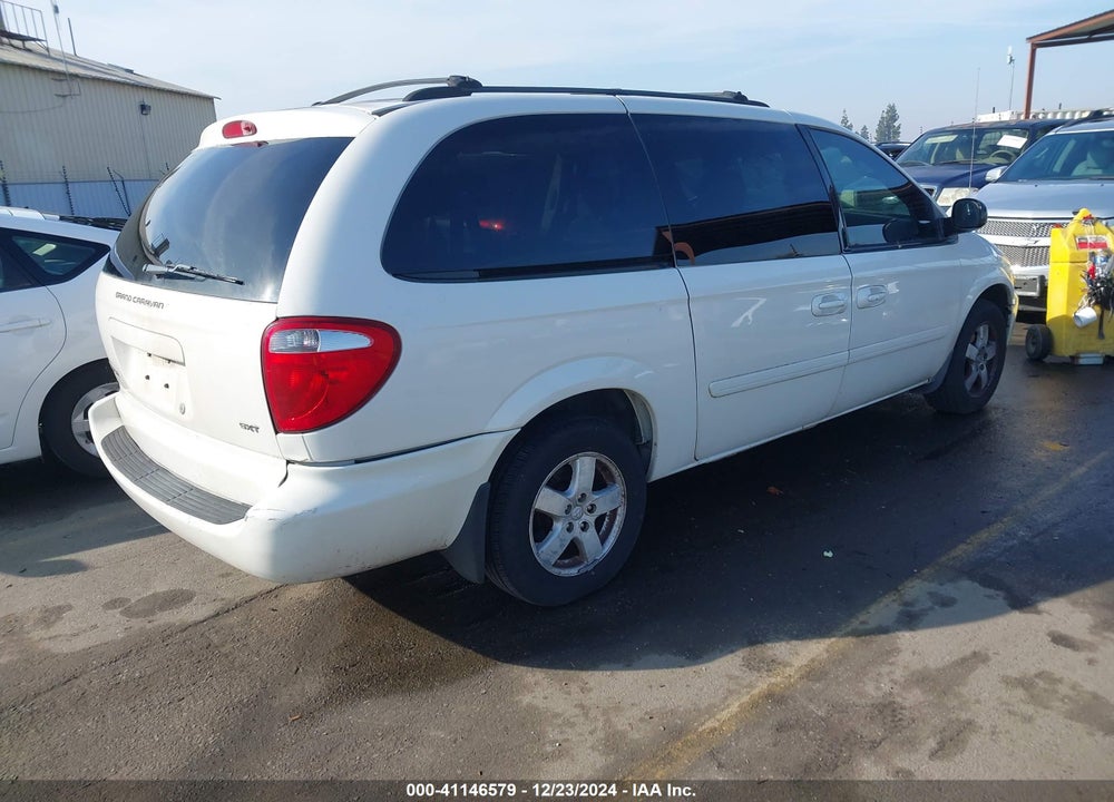 2007 DODGE GRAND CARAVAN SXT VIN: 2D4GP44LX7R117609