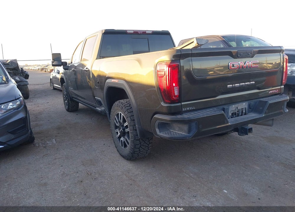 2022 GMC SIERRA 2500HD 4WD STANDARD BED AT4 VIN: 1GT49PEY5NF321390