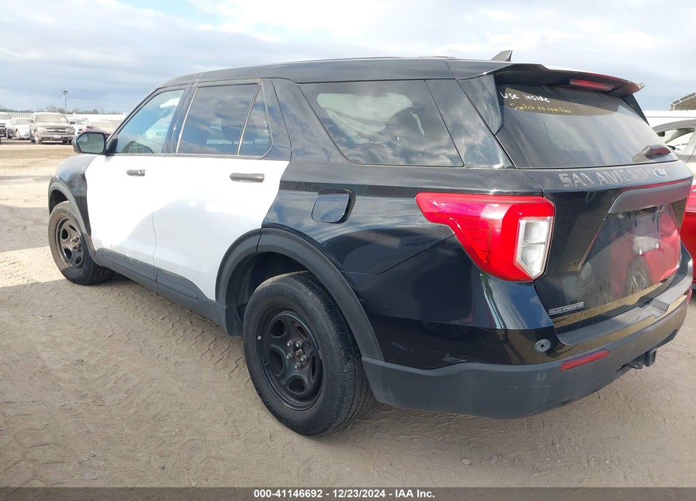 2022 FORD POLICE INTERCEPTOR VIN: 1FM5K8AB3NGC23562