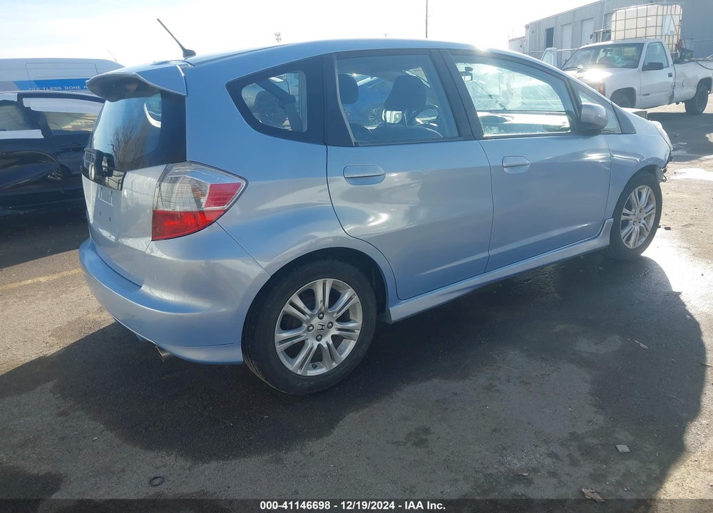 2010 HONDA FIT SPORT VIN: JHMGE8H40AC013920