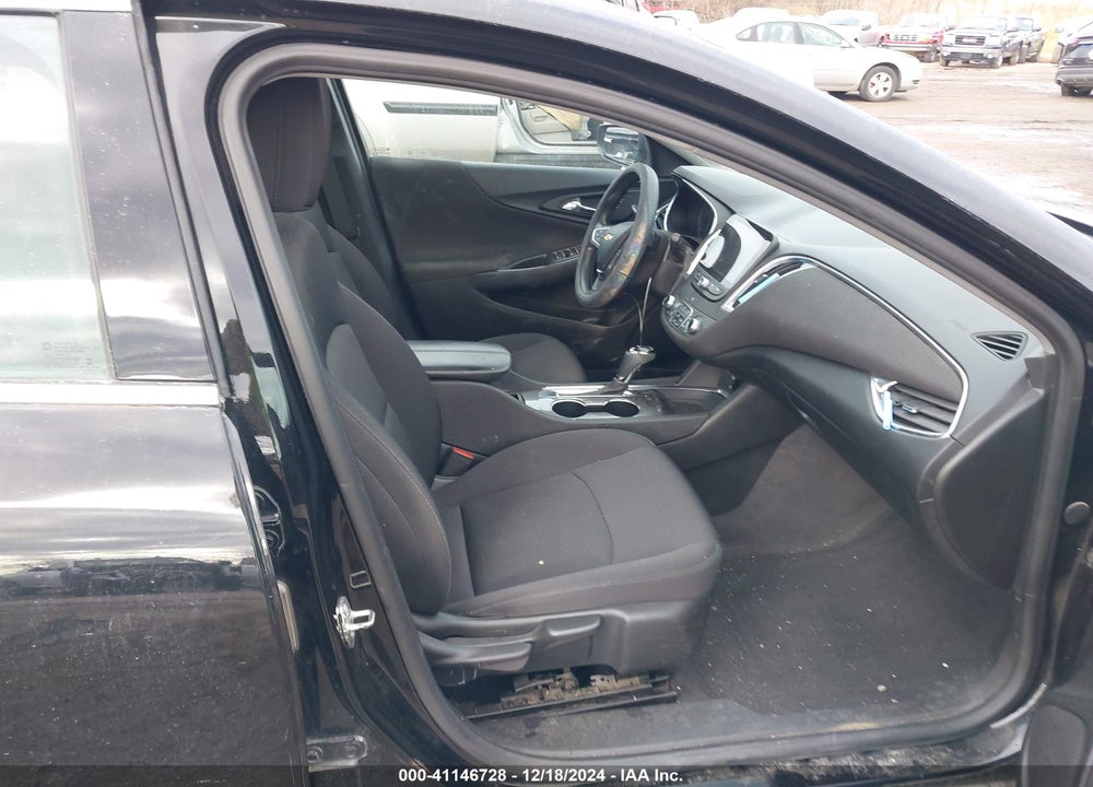 2019 CHEVROLET MALIBU VIN: 1G1ZD5ST3KF224128