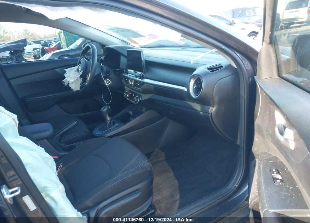 2019 KIA FORTE FE VIN: 3KPF24AD6KE095347