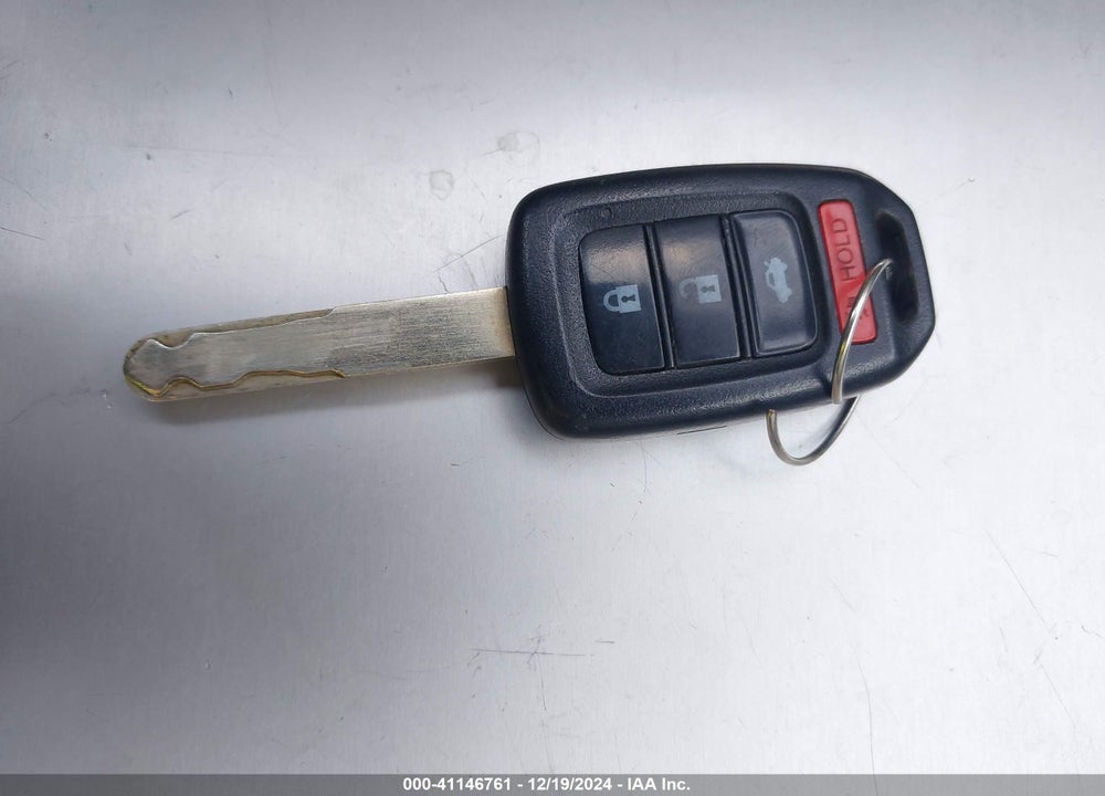 2014 HONDA CIVIC LX VIN: 19XFB2F50EE267043