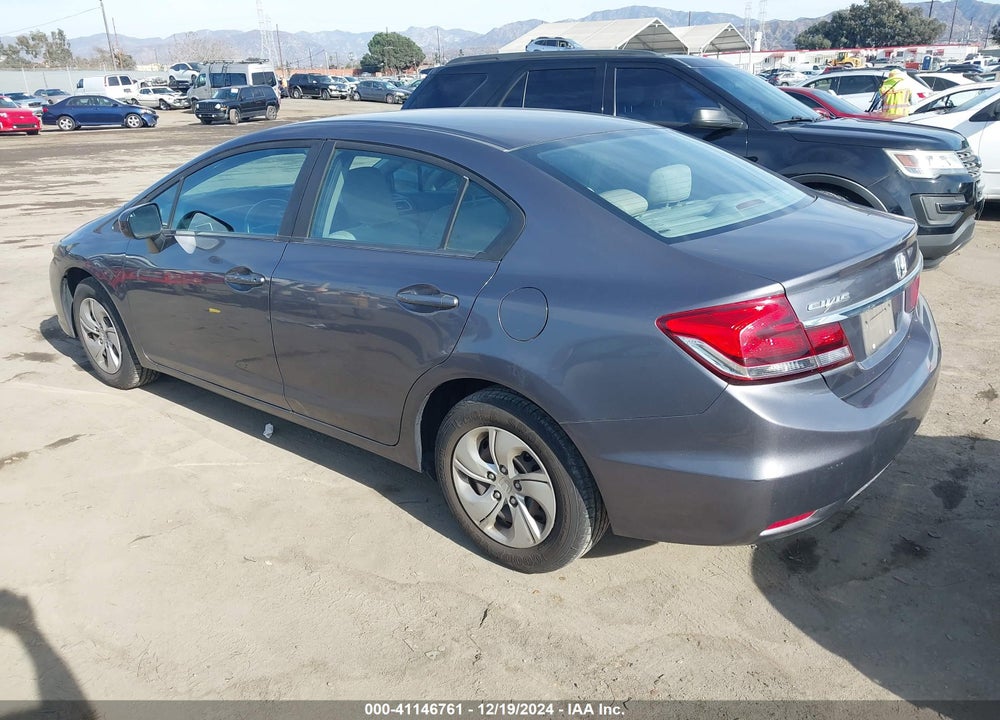 2014 HONDA CIVIC LX VIN: 19XFB2F50EE267043