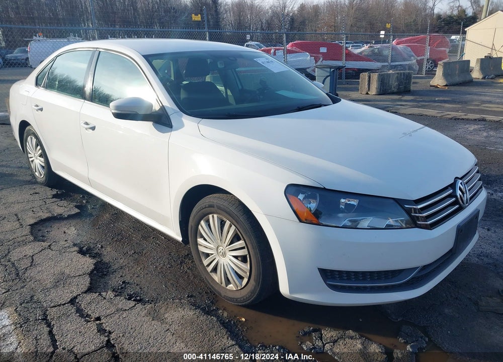 2014 VOLKSWAGEN PASSAT 1.8T S VIN: 1VWAT7A39EC039900