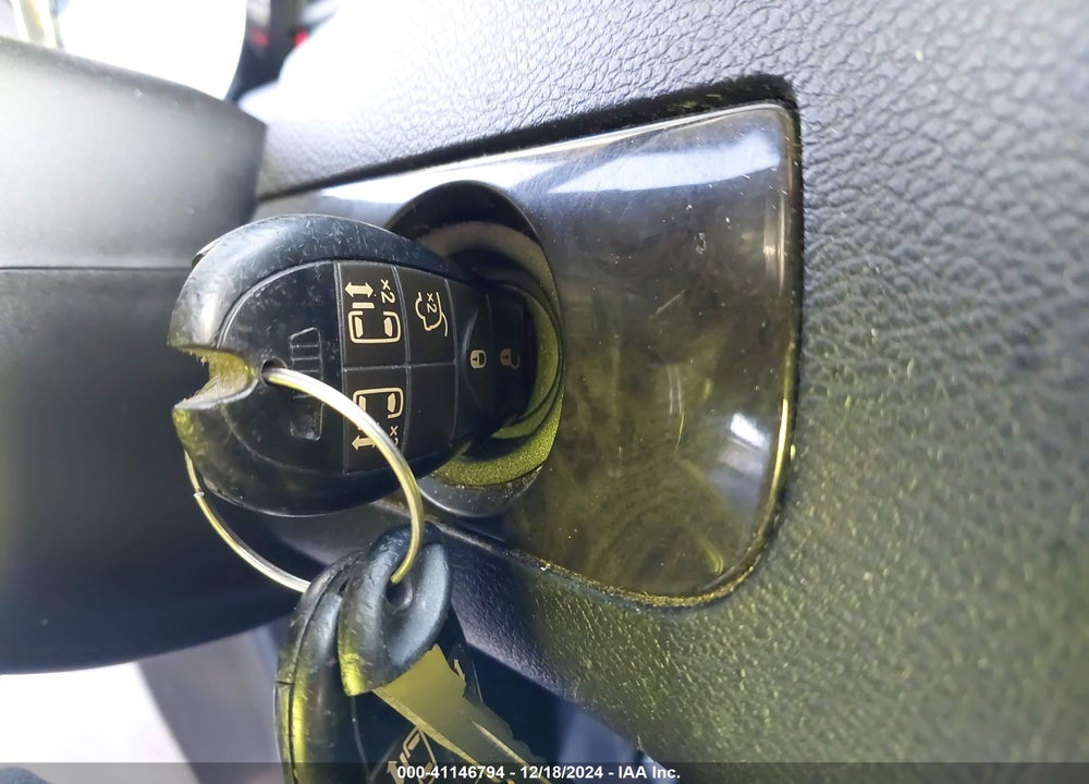 2013 DODGE GRAND CARAVAN SXT VIN: 2C4RDGCG8DR602072