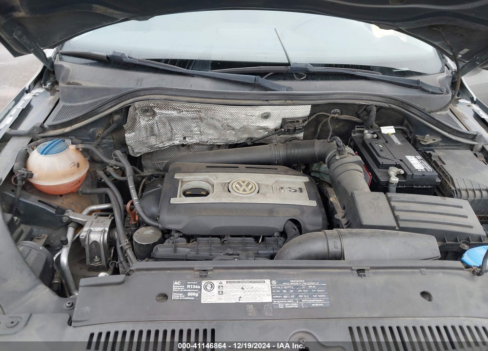 2010 VOLKSWAGEN TIGUAN S VIN: WVGAV7AX7AW000968