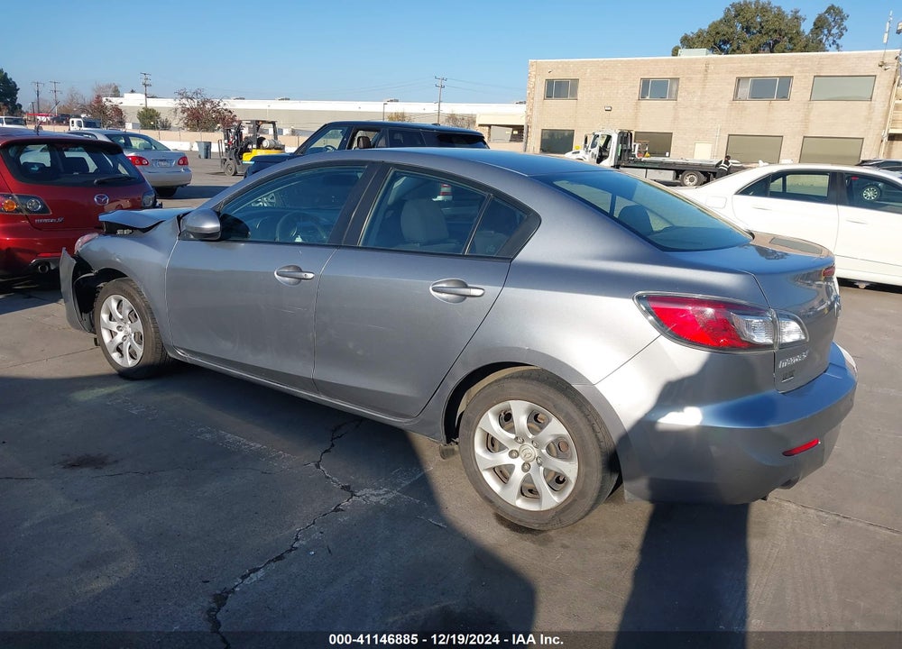 2013 MAZDA 3 I SPORT VIN: JM1BL1UP6D1852270