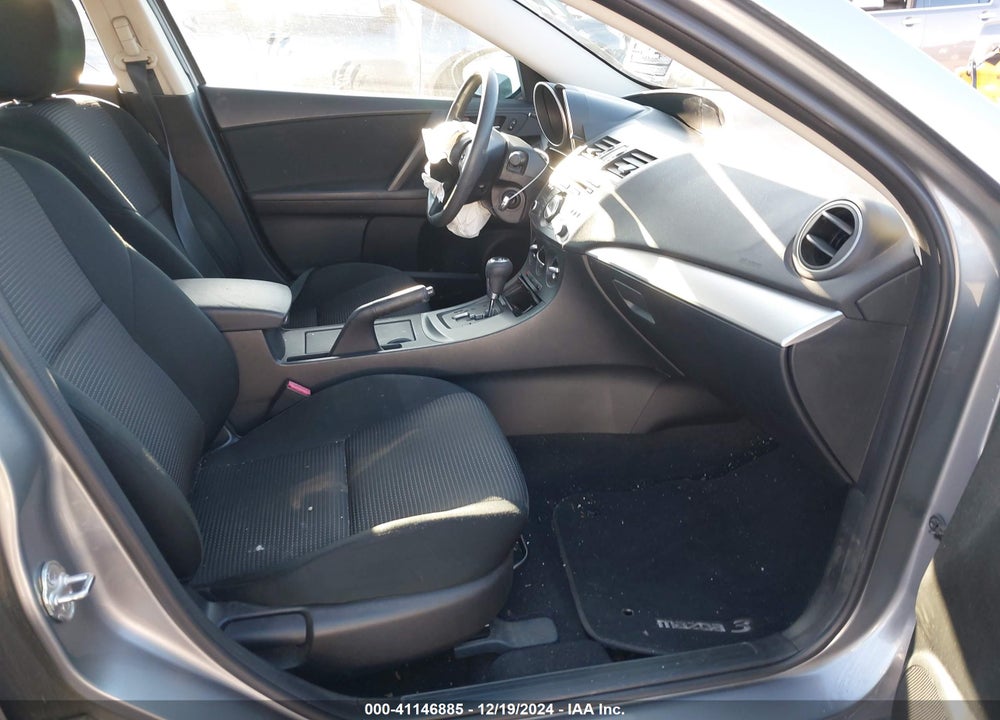2013 MAZDA 3 I SPORT VIN: JM1BL1UP6D1852270