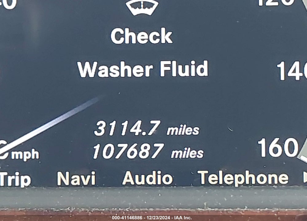 2010 MERCEDES-BENZ S 550 VIN: WDDNG7BB7AA342023