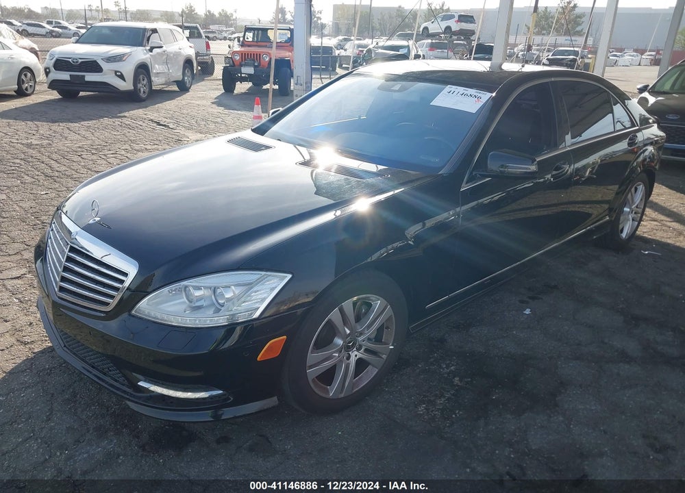 2010 MERCEDES-BENZ S 550 VIN: WDDNG7BB7AA342023