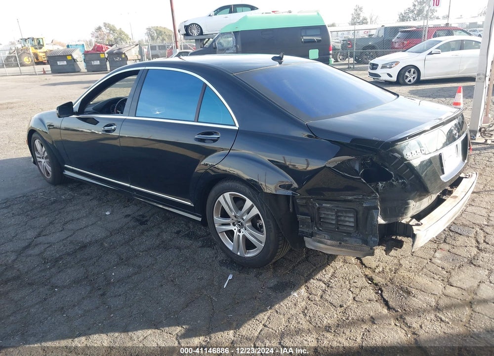 2010 MERCEDES-BENZ S 550 VIN: WDDNG7BB7AA342023