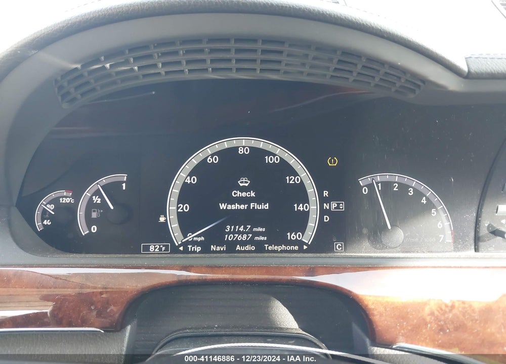 2010 MERCEDES-BENZ S 550 VIN: WDDNG7BB7AA342023