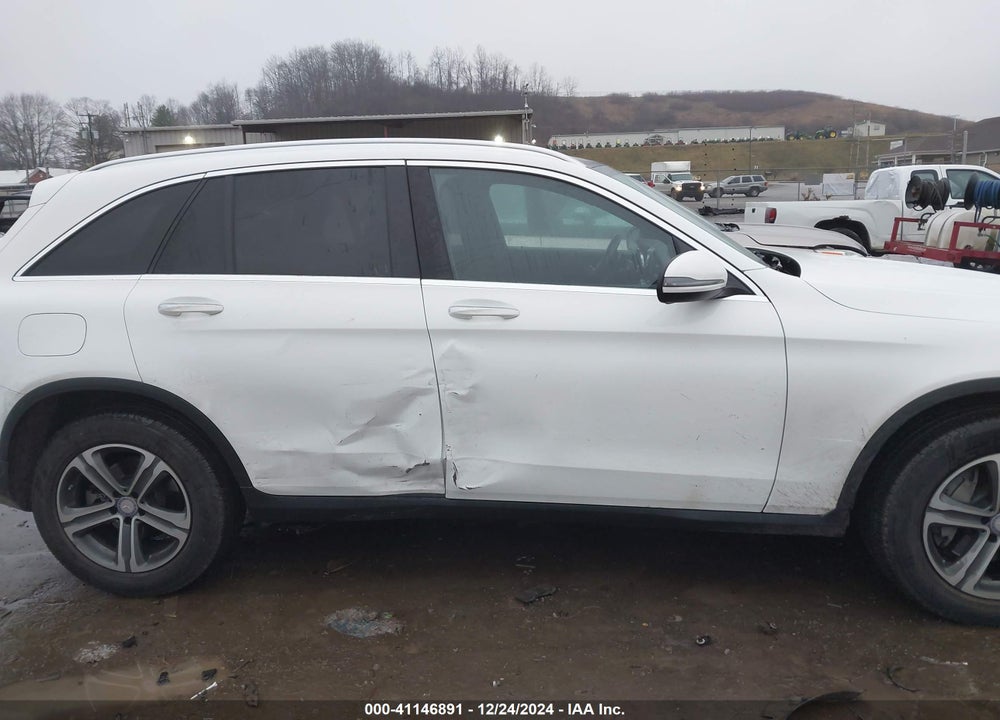 2017 MERCEDES-BENZ GLC 300 4MATIC VIN: WDC0G4KB5HF169578