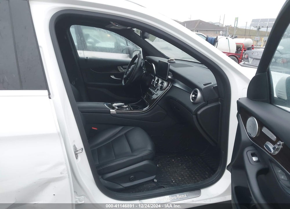 2017 MERCEDES-BENZ GLC 300 4MATIC VIN: WDC0G4KB5HF169578