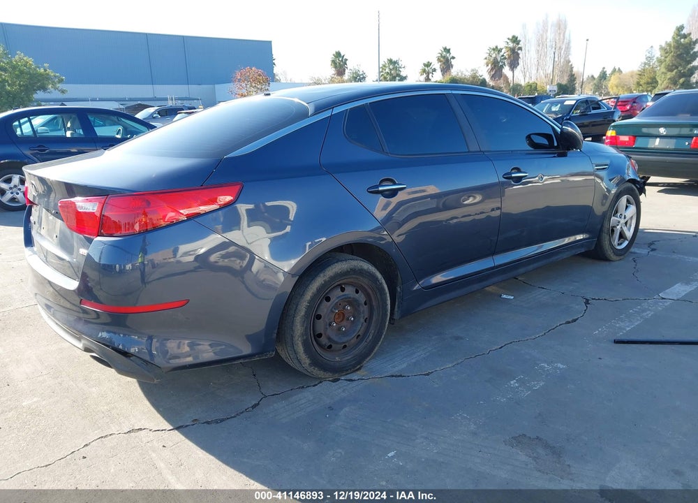 2015 KIA OPTIMA LX VIN: KNAGM4A70F5611600