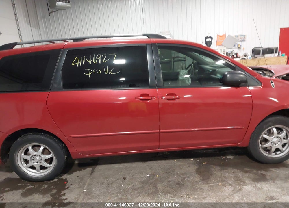 2005 TOYOTA SIENNA CE VIN: 5TDZA23C75S341440