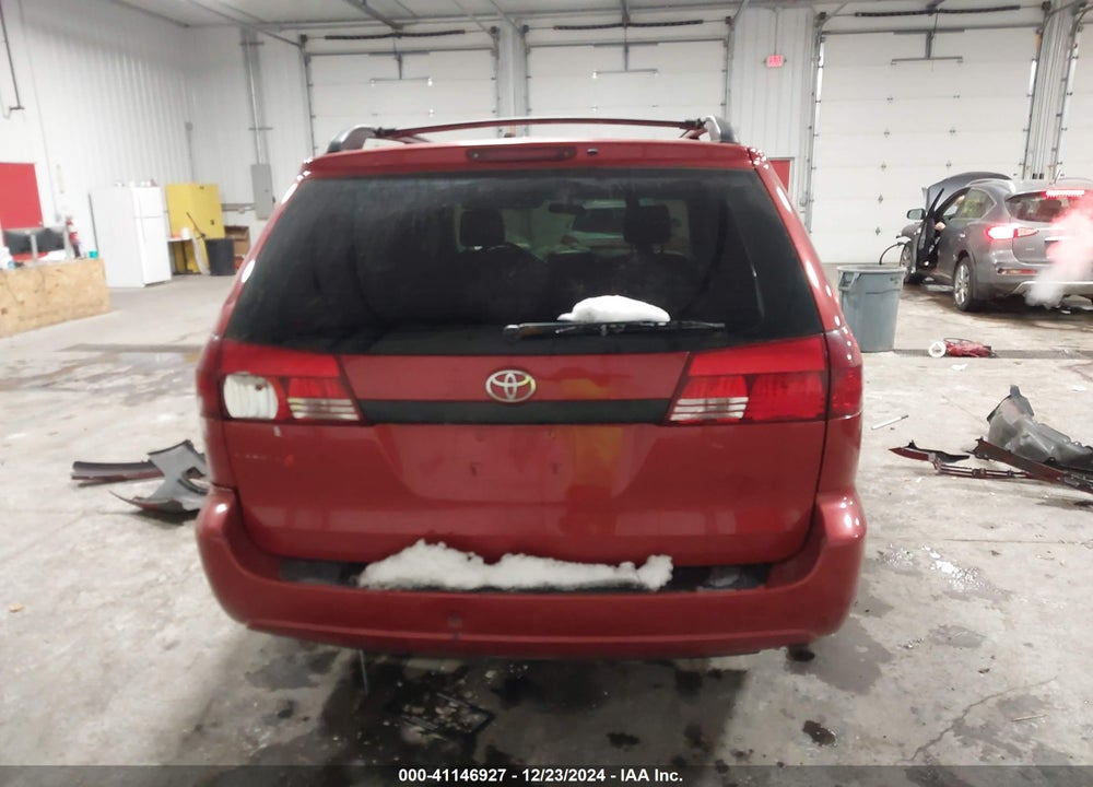 2005 TOYOTA SIENNA CE VIN: 5TDZA23C75S341440