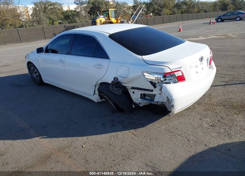 2009 TOYOTA CAMRY LE VIN: 4T4BE46K39R077947