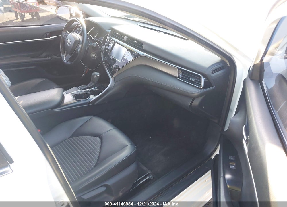 2019 TOYOTA CAMRY SE VIN: 4T1B11HK7KU686241