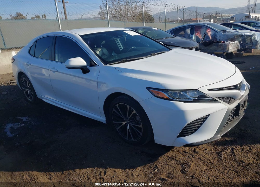 2019 TOYOTA CAMRY SE VIN: 4T1B11HK7KU686241