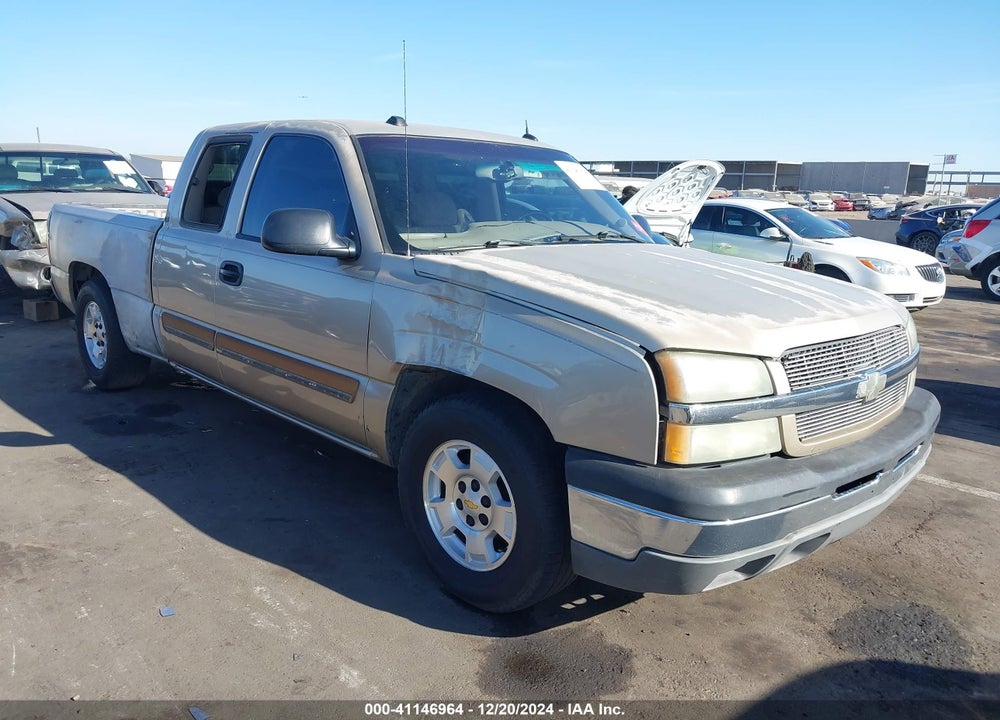 2004 CHEVROLET SILVERADO 1500 LS VIN: 2GCEC19T241308202
