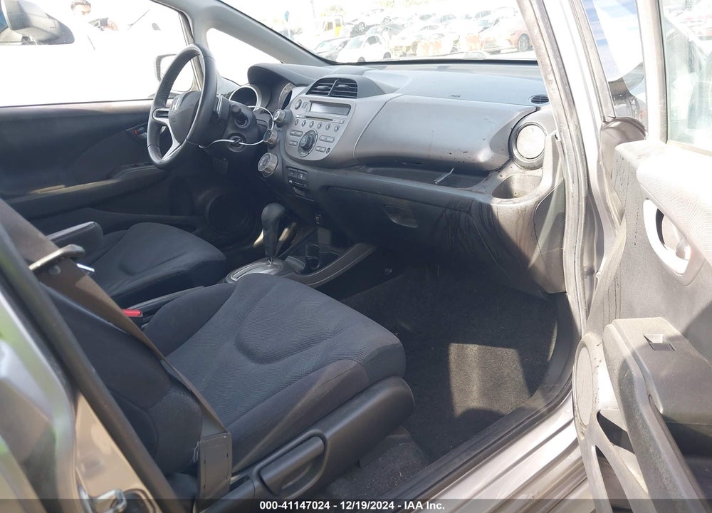 2010 HONDA FIT SPORT VIN: JHMGE8H42AC036065