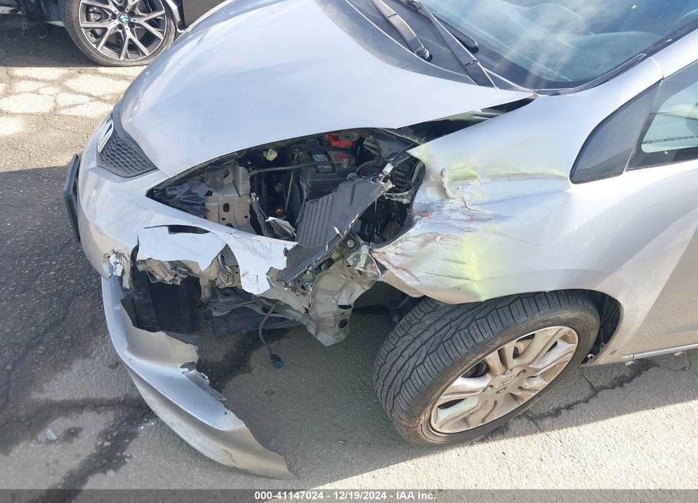 2010 HONDA FIT SPORT VIN: JHMGE8H42AC036065
