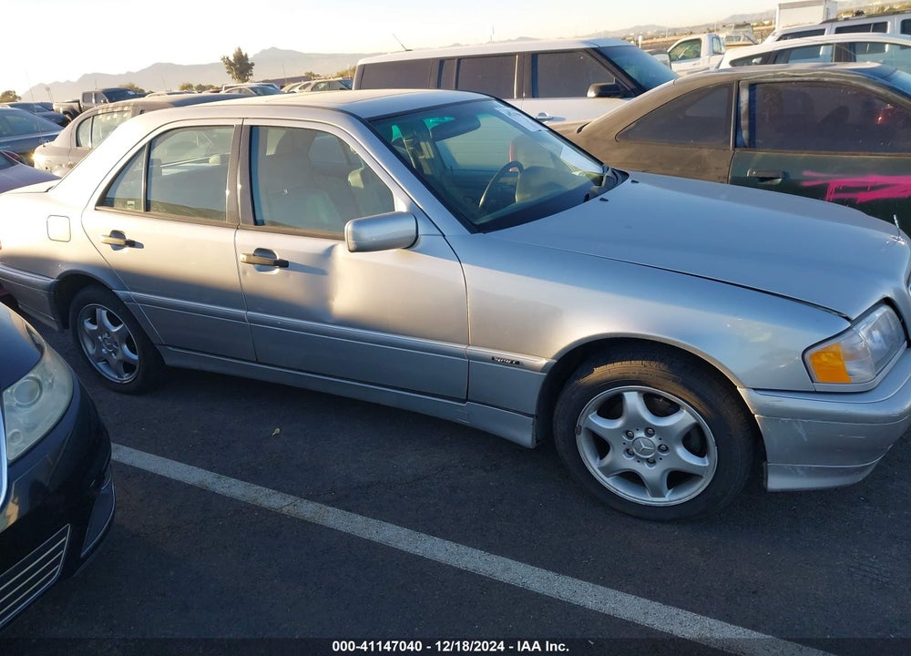 1999 MERCEDES-BENZ C 230 KOMPRESSOR VIN: WDBHA24G0XA689608