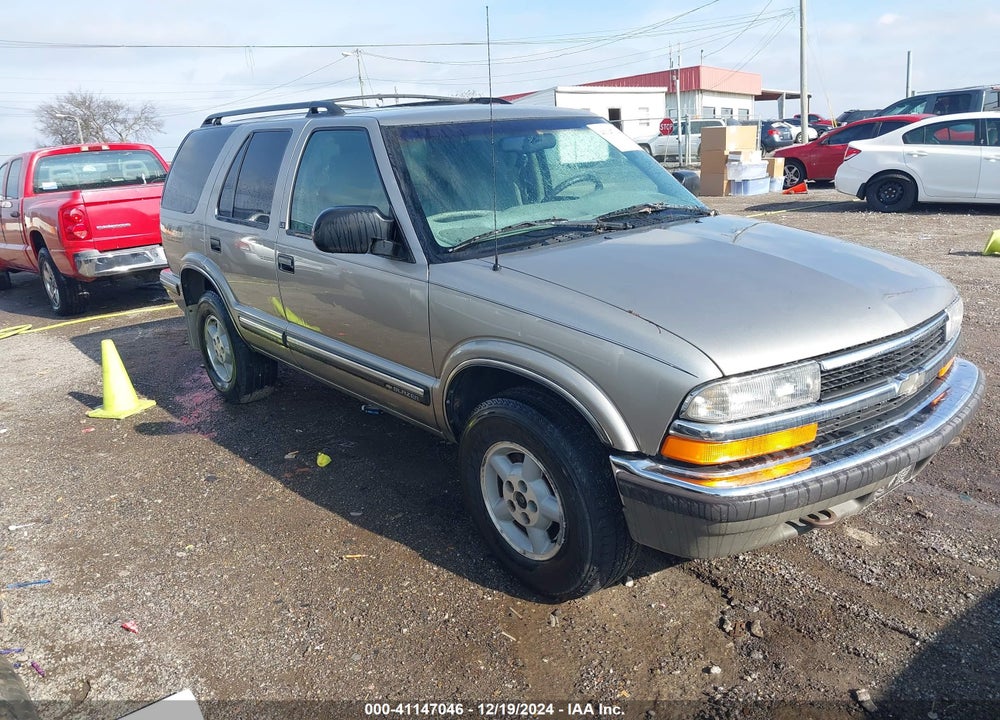1999 CHEVROLET BLAZER LS VIN: 1GNDT13W4X2108013